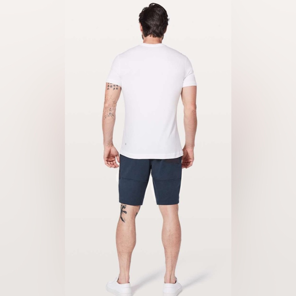 Lululemon men’s City Commute Short *9" True Navy - Picture 2 of 10